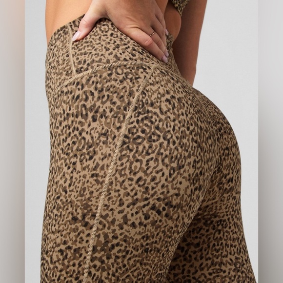 Fabletics Define PowerHold® High-Waisted Leggings - Size XL - Picture 3 of 6